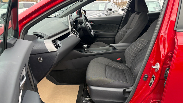 Toyota C-HR 1.8 Hybrid Icon 5dr CVT Hybrid Hatchback
